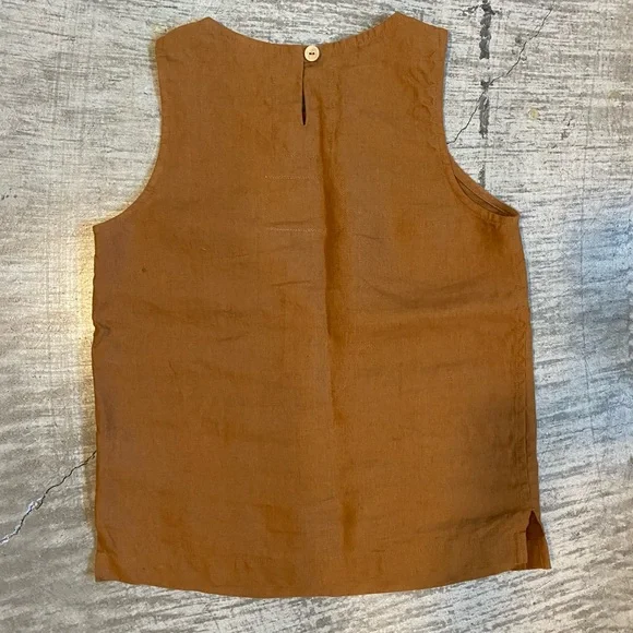 notPERFECTLINEN Sleeveless tank linen BAY-2 top Toast S/M 22” length - Picture 2 of 3